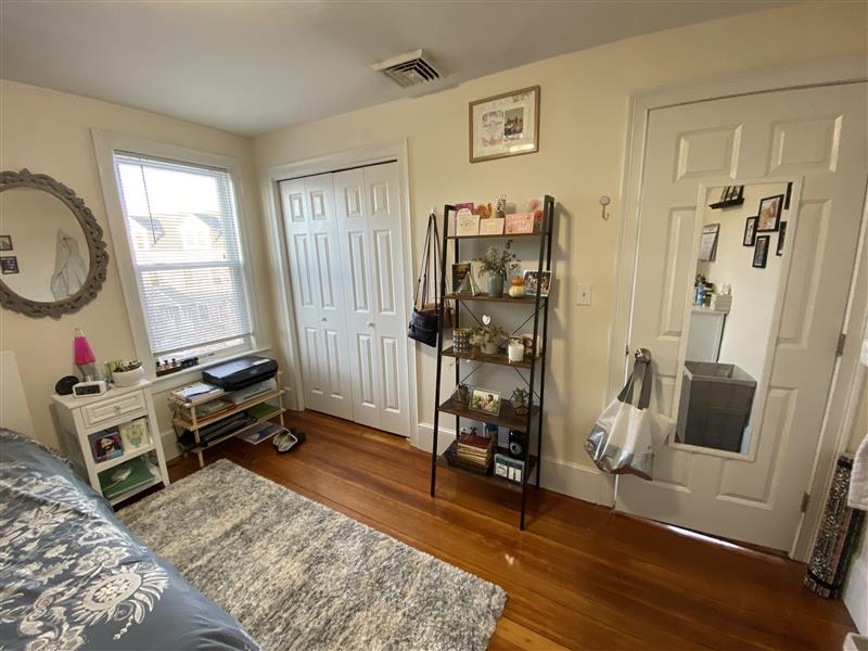apartment picture