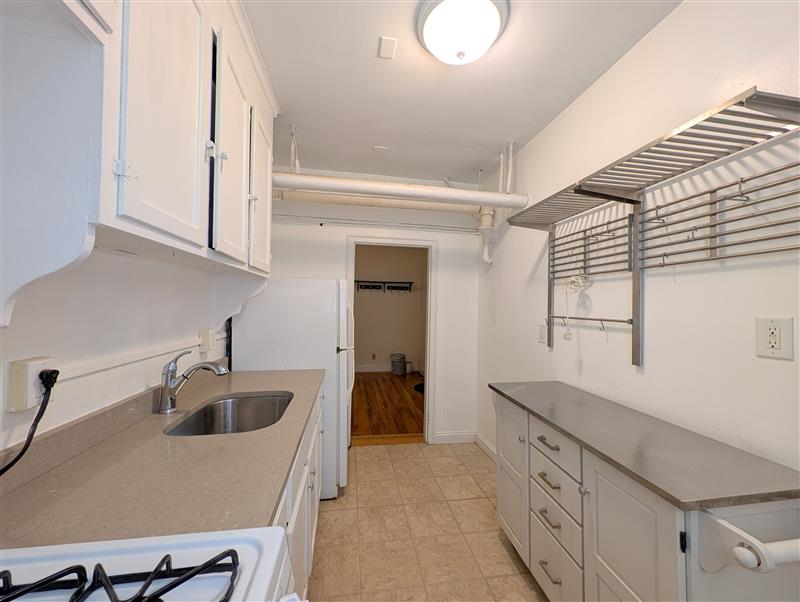 apartment picture