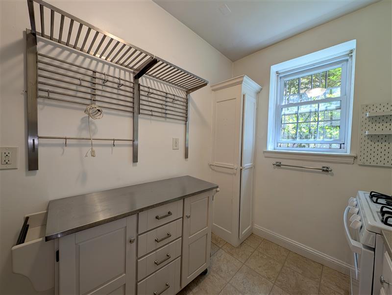 apartment picture