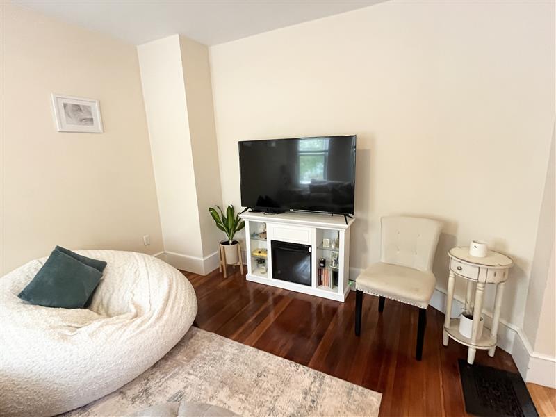 apartment picture