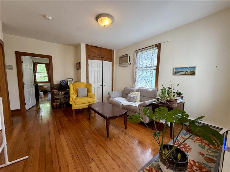 apartment picture