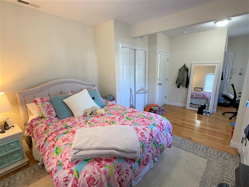 apartment picture