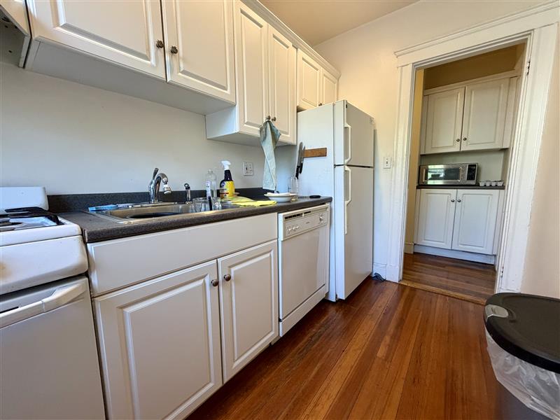 apartment picture