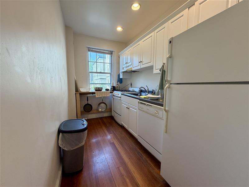 apartment picture