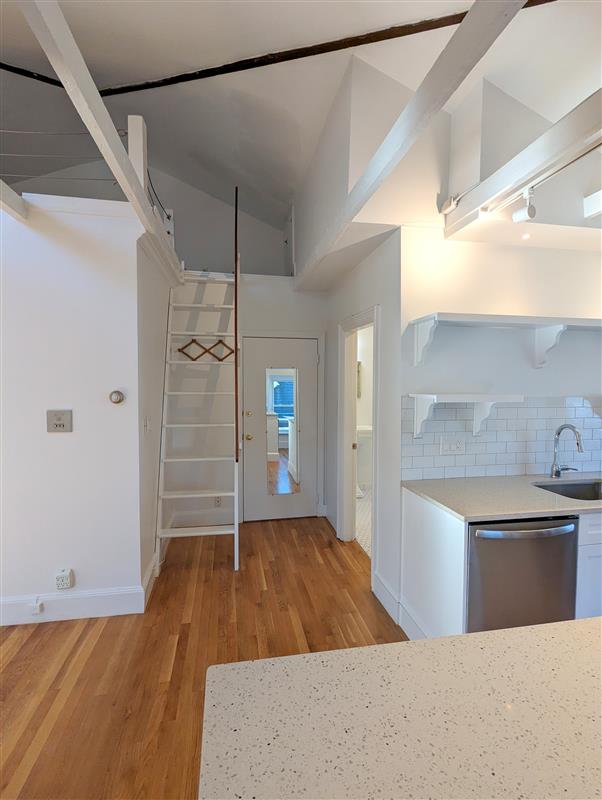 apartment picture