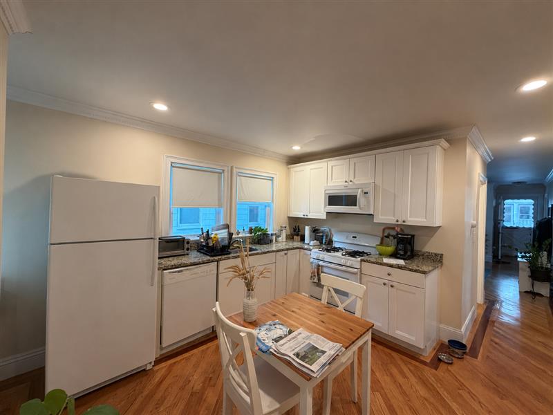 apartment picture