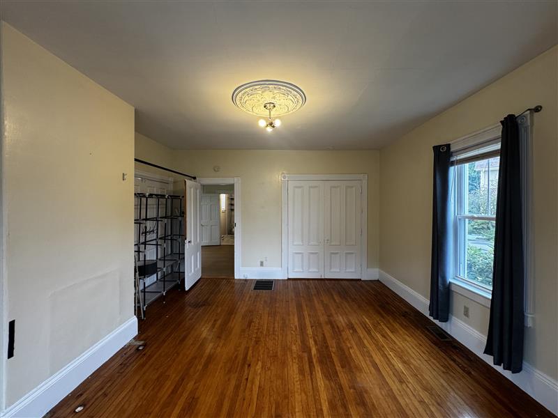 apartment picture