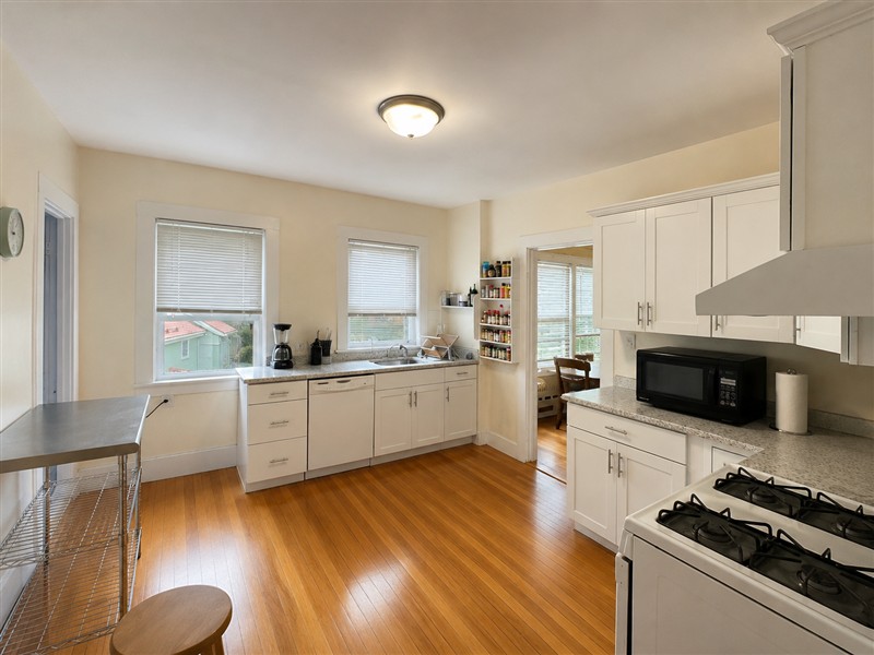 apartment picture