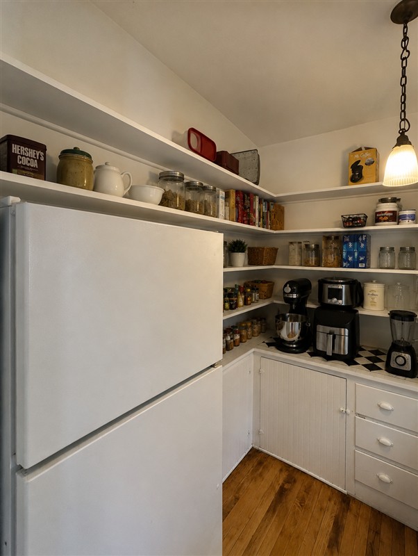 apartment picture