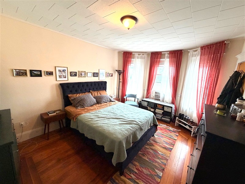 apartment picture