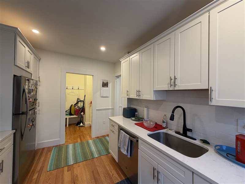 apartment picture