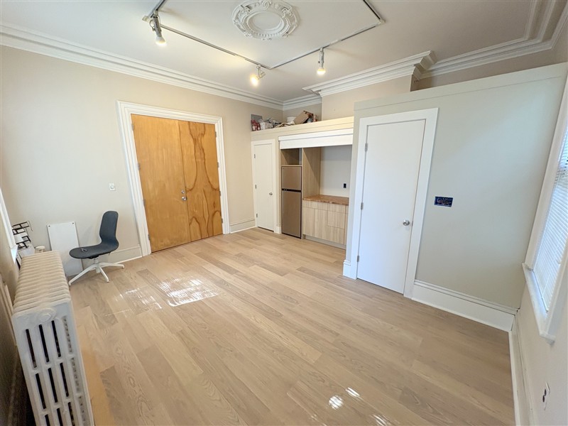 apartment picture