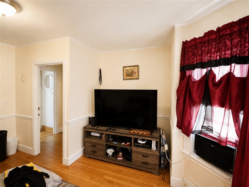 apartment picture