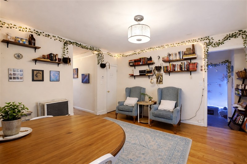 apartment picture