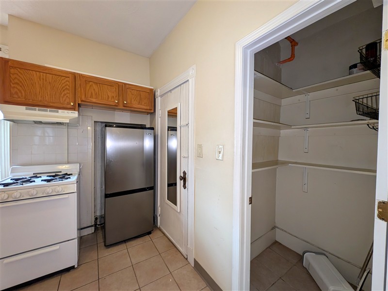 apartment picture