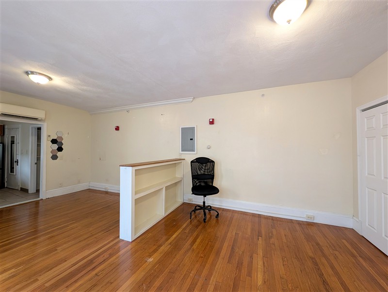 apartment picture