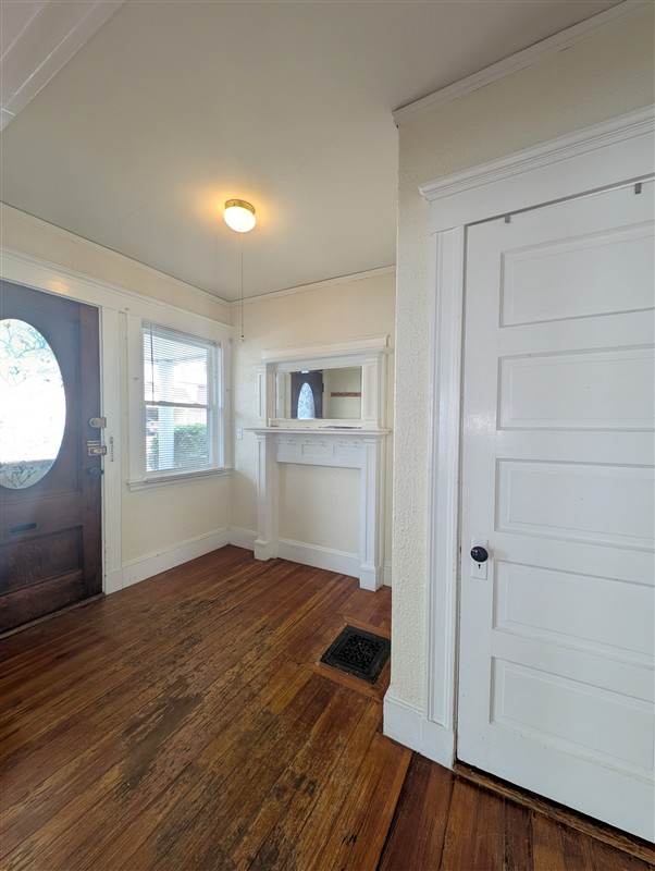 apartment picture