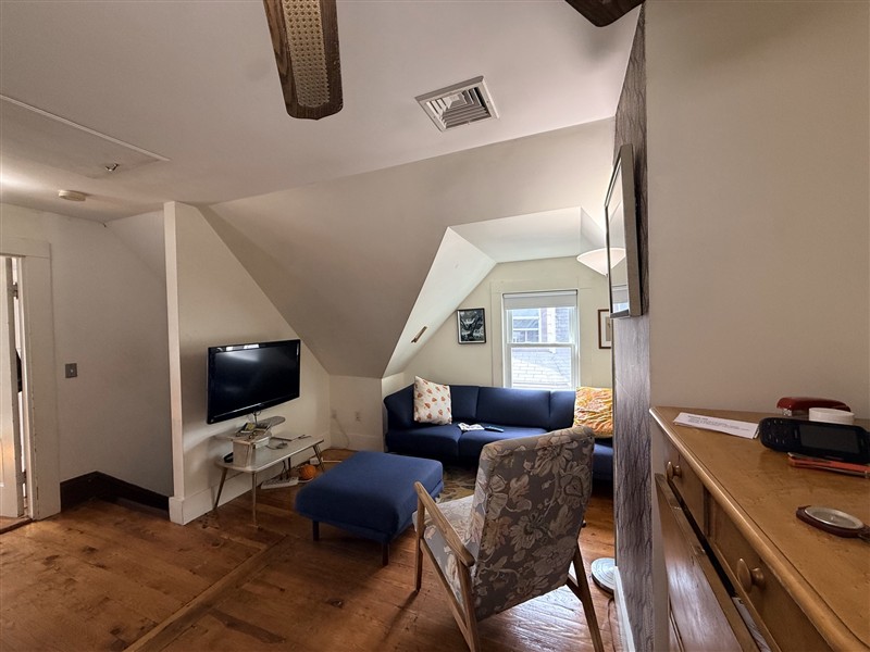 apartment picture