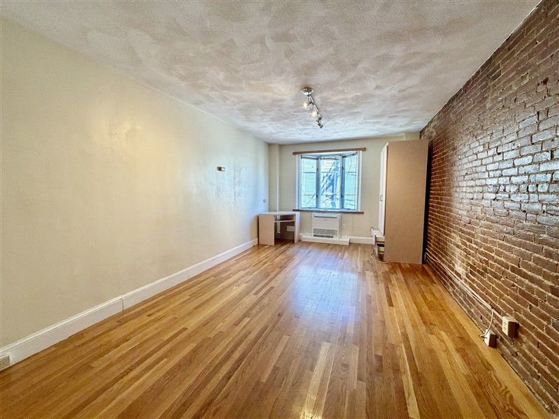 apartment picture