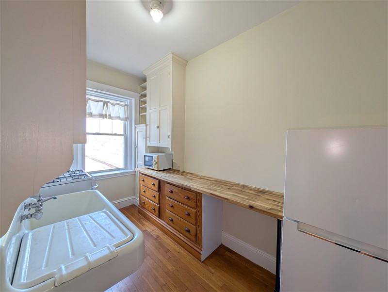 apartment picture