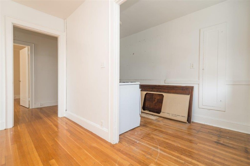 apartment picture