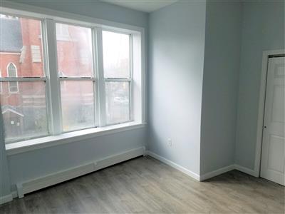 4 Webster Ave, Ward Two