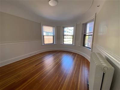 1010 Massachusetts Ave, Riverside