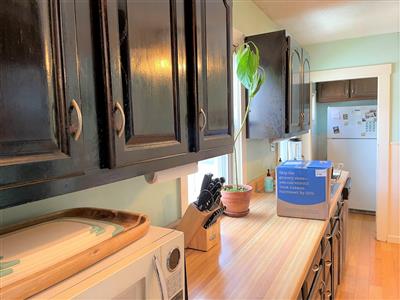 16 Hamilton St, West Somerville