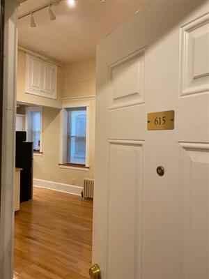 888 Massachusetts Ave, Riverside