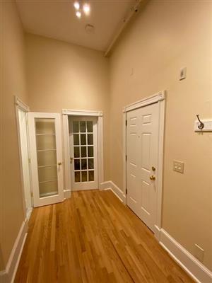 888 Massachusetts Ave, Riverside