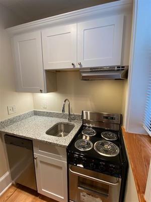 888 Massachusetts Ave, Riverside