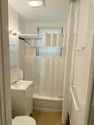 888 Massachusetts Ave, Riverside