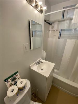 888 Massachusetts Ave, Riverside