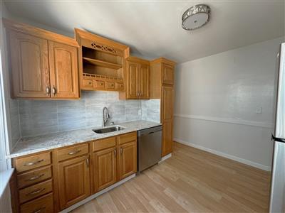 77 Fairfax St, West Somerville