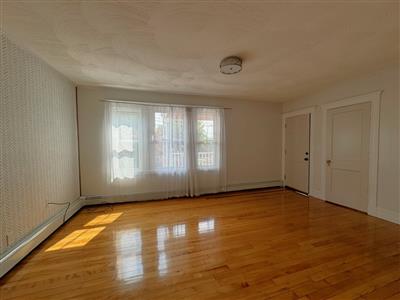 77 Fairfax St, West Somerville