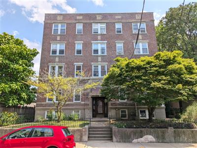 4 Cogswell Ave, North Cambridge