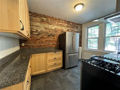 333 Harvard St, Mid-Cambridge