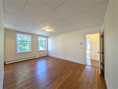 36 College Ave, Tufts