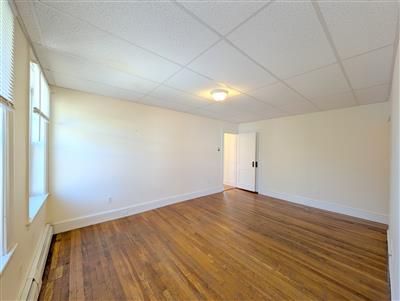 36 College Ave, Tufts