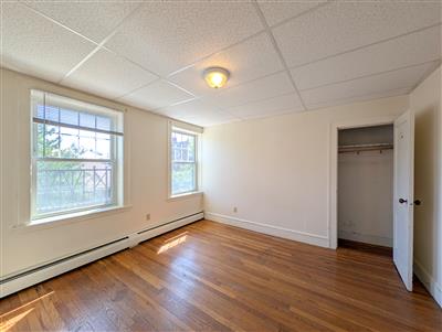 36 College Ave, Tufts