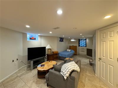 88 Park Ave, Strawberry Hill