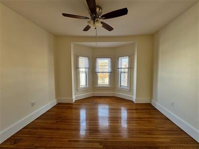 186 Lowell St, Powder House Square