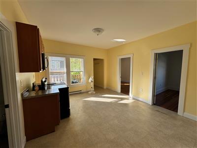 186 Lowell St, Powder House Square