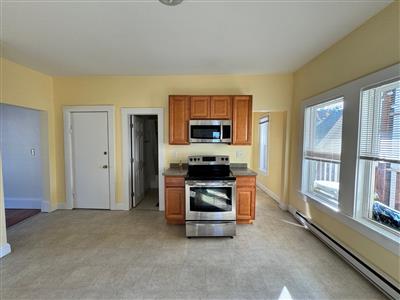 186 Lowell St, Powder House Square