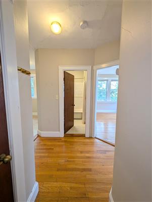 4 Cogswell Ave, North Cambridge