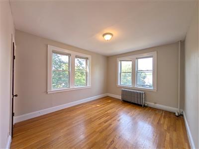 4 Cogswell Ave, North Cambridge