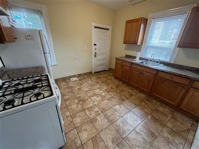 1274 Broadway, West Somerville