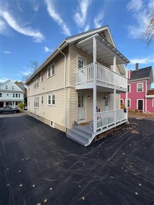 22 Harris Rd, Medford