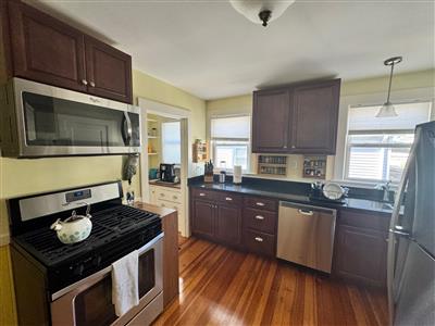 29 Sterling St, West Somerville