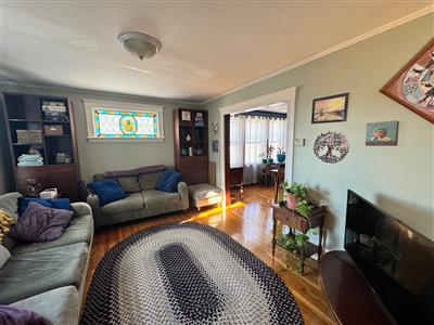 29 Sterling St, West Somerville